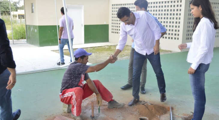 Prefeito em exercício Márcio Henrique visita obras em Palmeira dos Índios