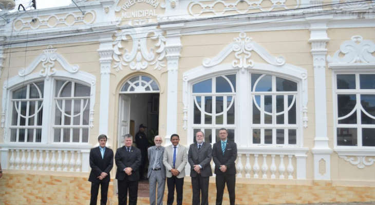 Prefeito Júlio Cezar recebe visita do corregedor Geraldo Magela