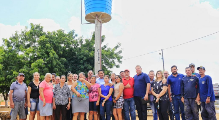 Prefeito Júlio Cezar visita obras da adutora de Lagoa do Caldeirão