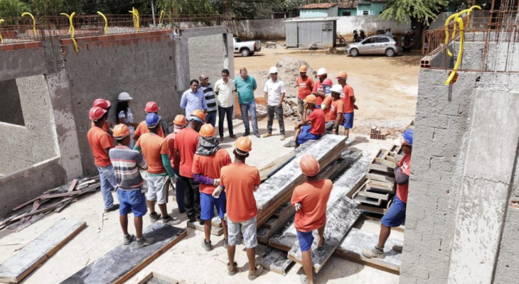 Prefeito Júlio e secretários visitam importantes obras em Palmeira dos Índios