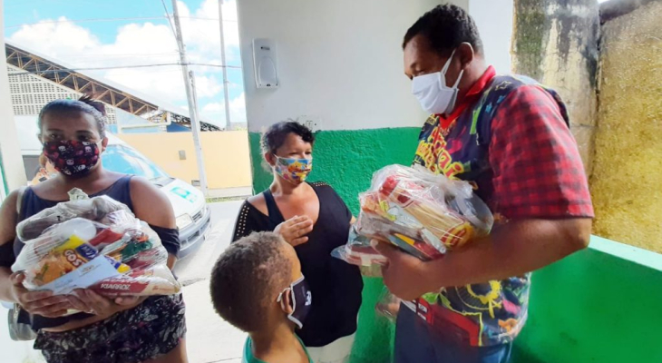 Prefeitura de Palmeira inicia segunda etapa da entrega de kits nutricionais da merenda escolar