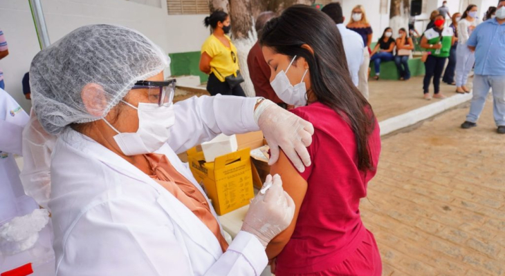 Prefeitura de Palmeira inicia vacinação contra a Covid-19