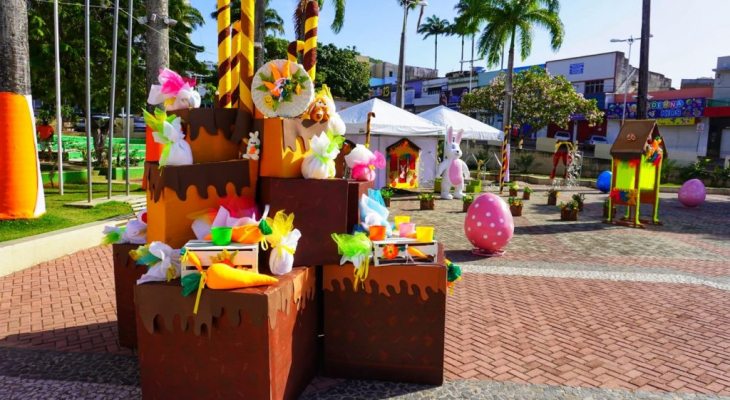Prefeitura de Palmeira enfeita principais praças da cidade para lembrar a Páscoa 