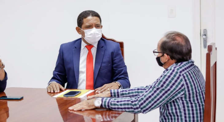 Júlio Cezar se reúne com presidente da Apepi e se coloca à disposição das igrejas evangélicas