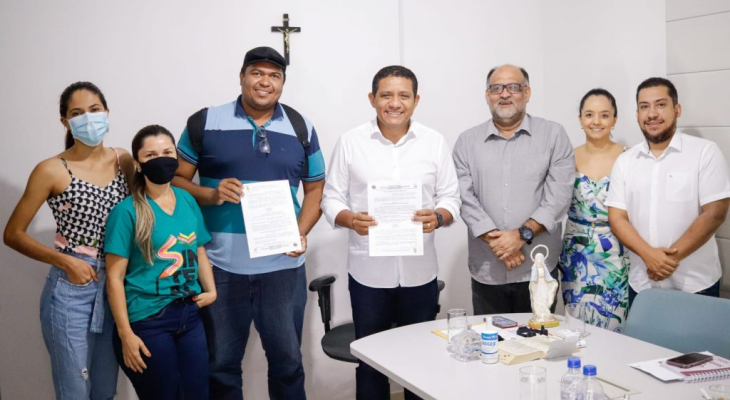 Prefeito Júlio Cezar sanciona nova Lei de Gestão Democrática nas escolas