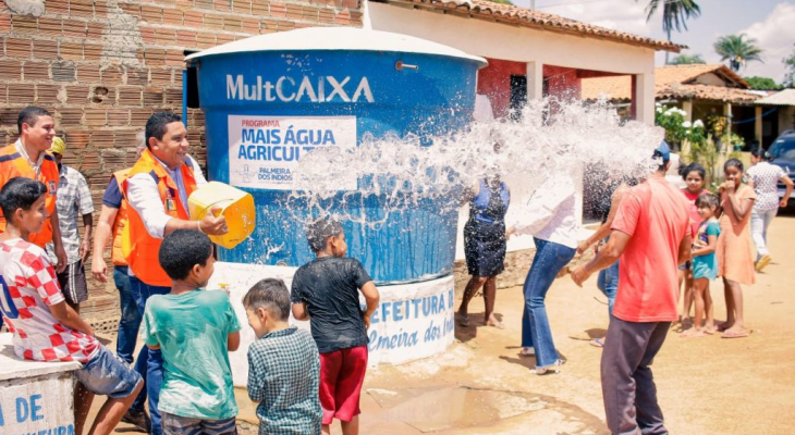 Moradores de comunidades rurais se emocionam durante inauguração de poços artesianos em Palmeira