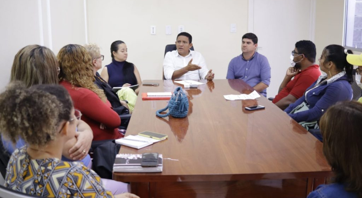 Governo prepara reajuste para a Saúde e Assistência, diz prefeito durante reunião com SindPrev