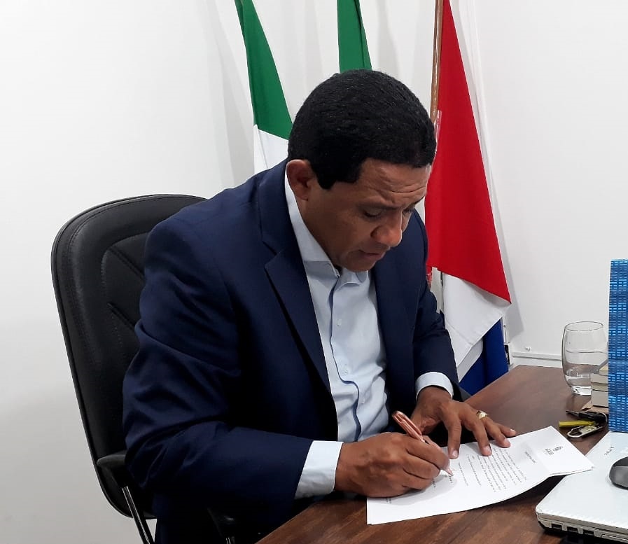 Governo de Palmeira anuncia reajuste  do piso salarial para Agentes de Saúde e de Endemias