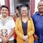 Prefeita Tia Júlia entre o secretário cacique e o Selmo e o assessor especial Edson Paulino